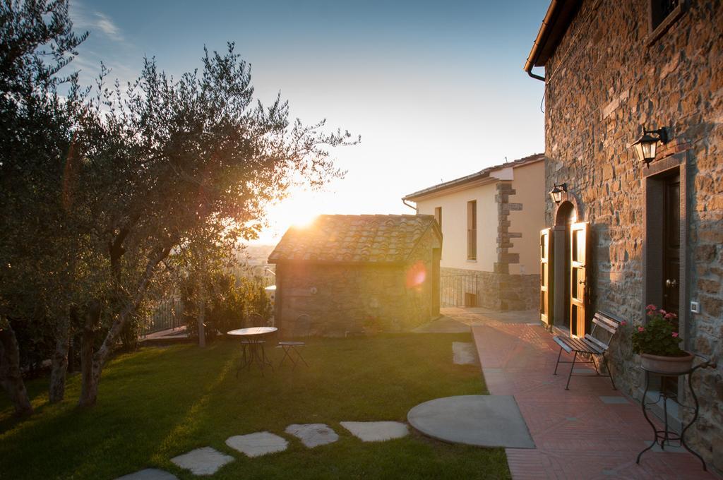 Agriturismo Borgo Tra Gli Olivi Кастилион Фиорентино Екстериор снимка