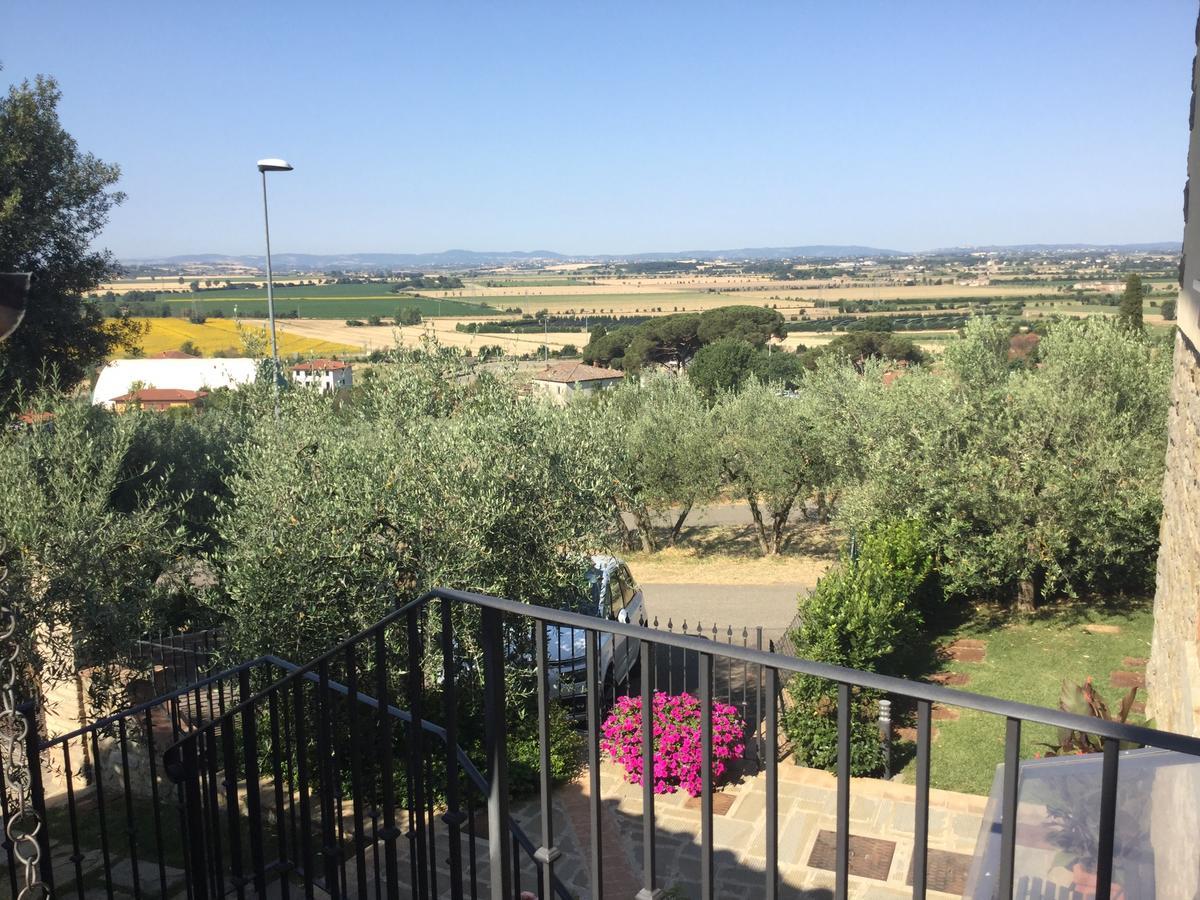 Agriturismo Borgo Tra Gli Olivi Кастилион Фиорентино Екстериор снимка